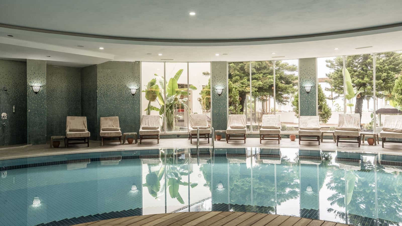 pools-indoor-pool