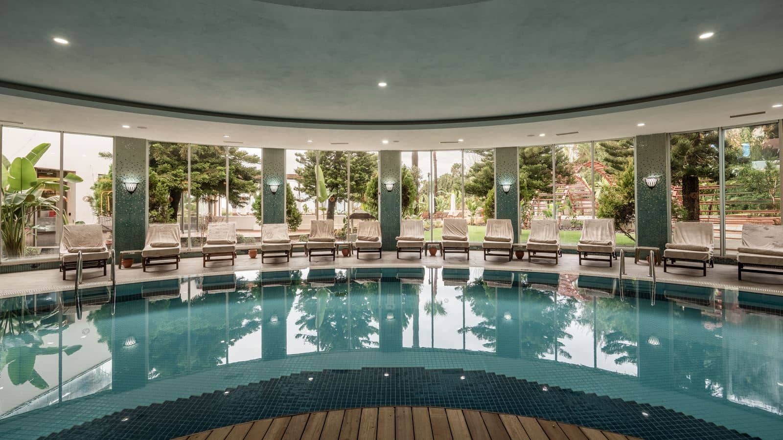 pools-indoor-pool