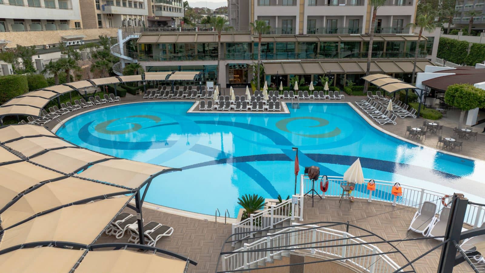 pools-outdoor-pool