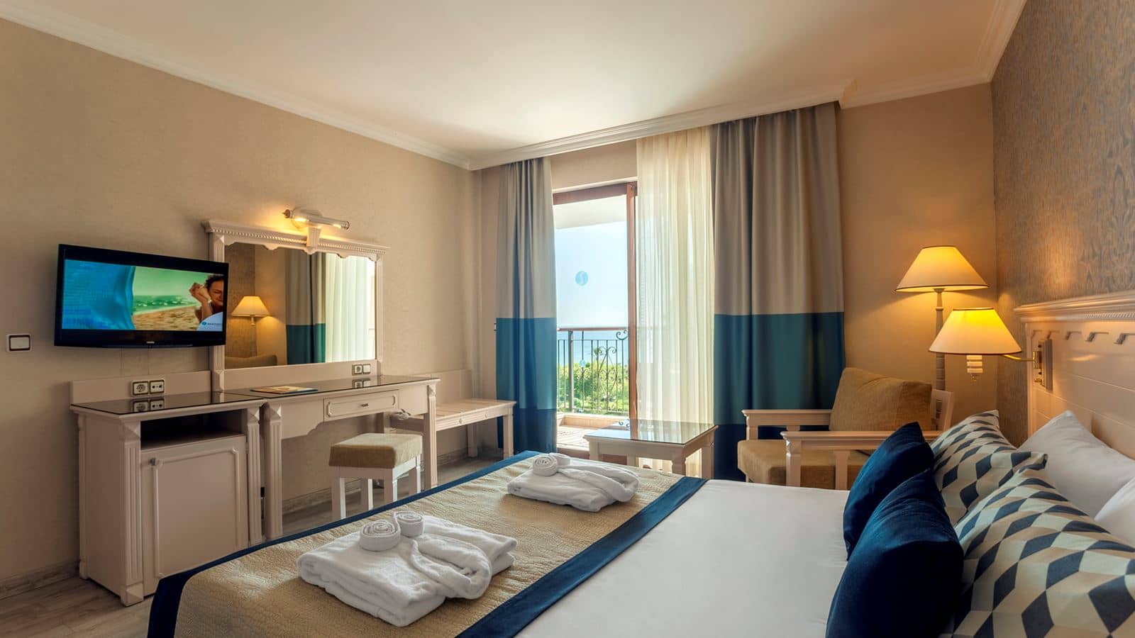 rooms-hotel-senior-suite