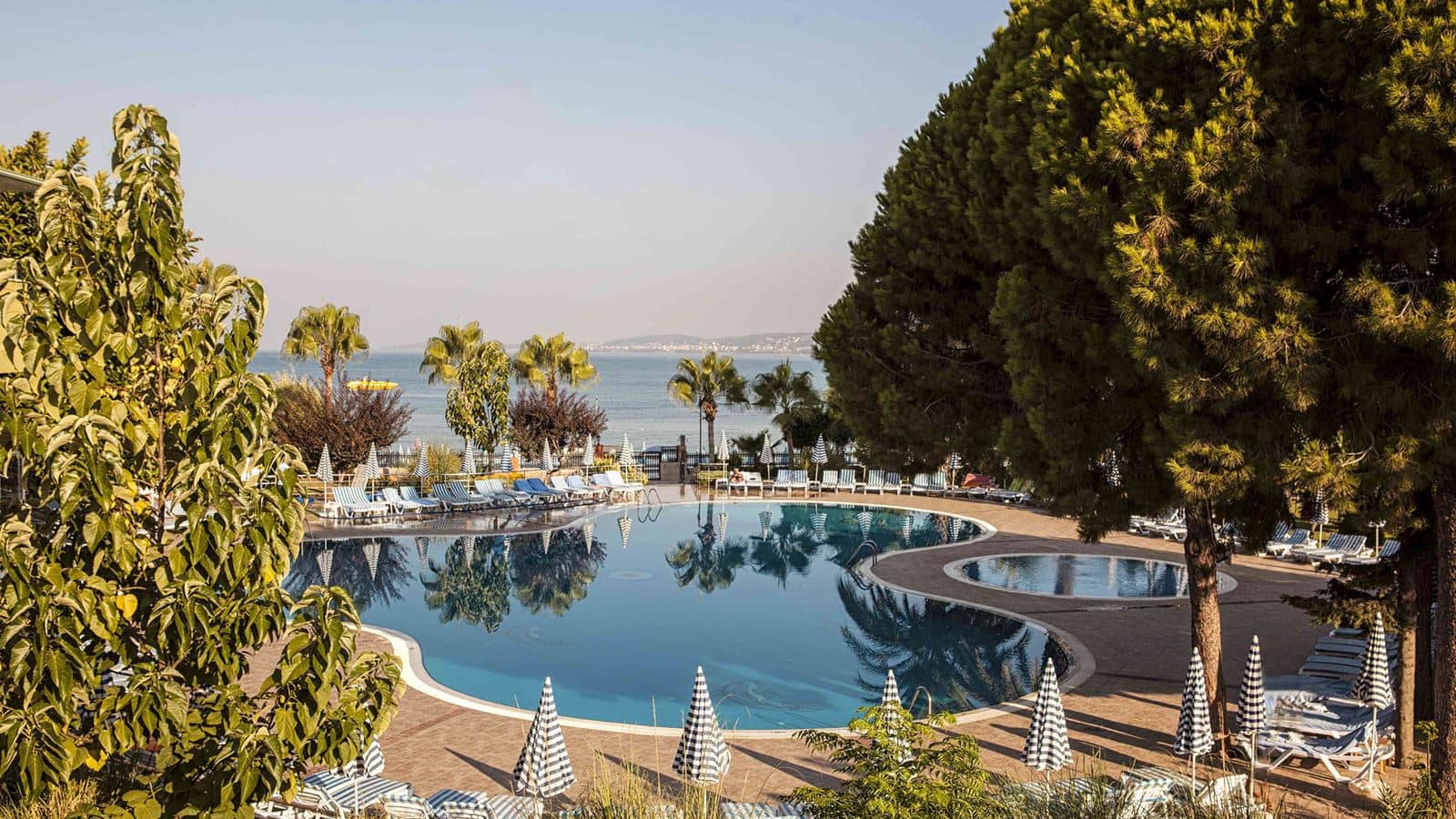 pools-outdoor-pool