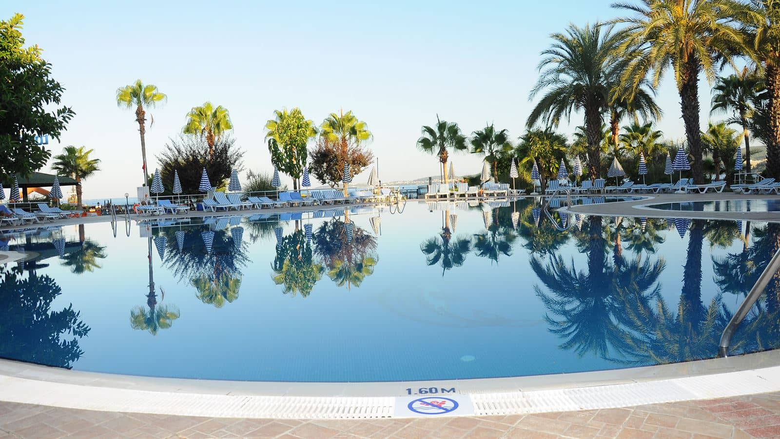 pools-outdoor-pool