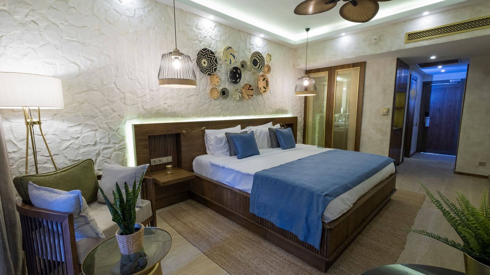 rooms-terrace-family-suite