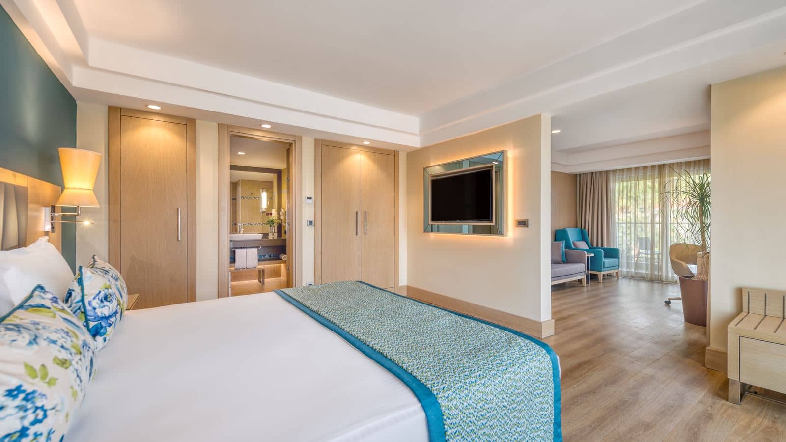 rooms-king-suite