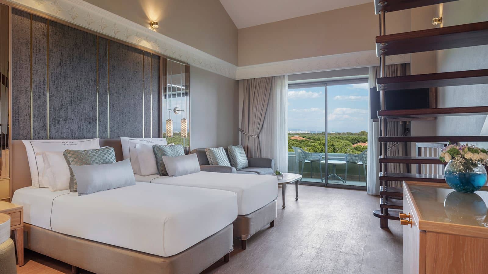 rooms-family-dublex-forest-view