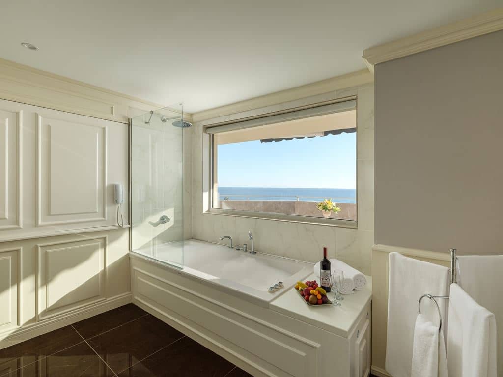 rooms-king-suite