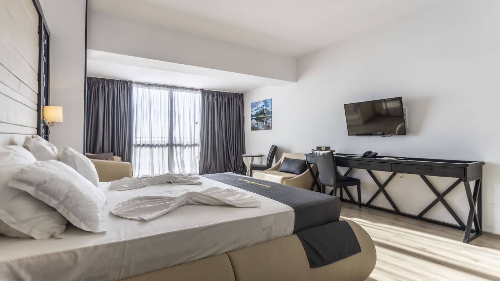 rooms-premium-room