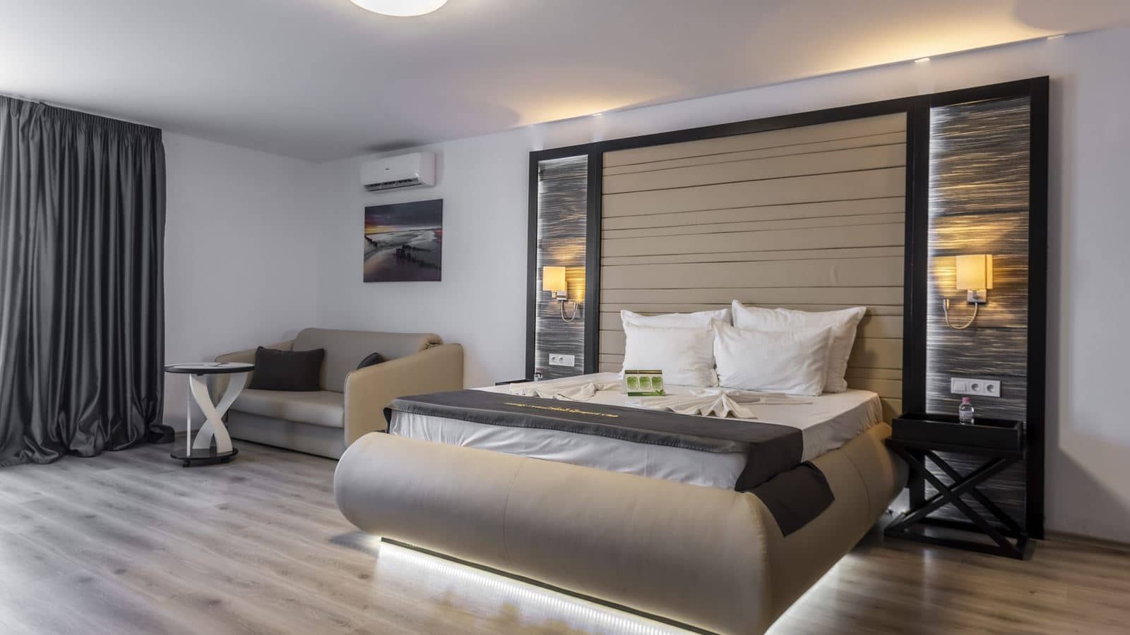 rooms-premium-room