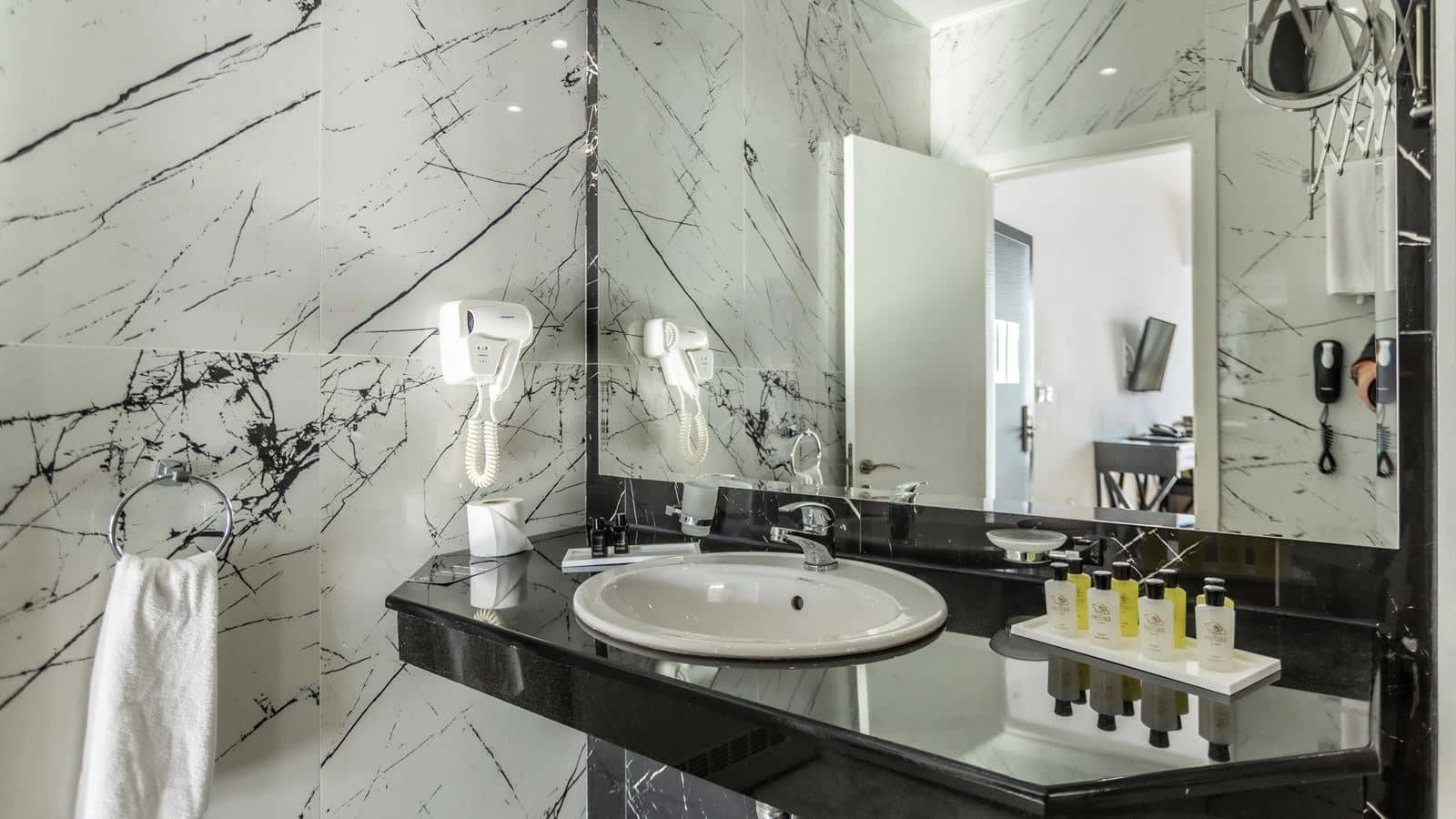 rooms-premium-room