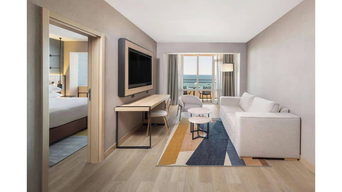 rooms-standard-suite-seaview