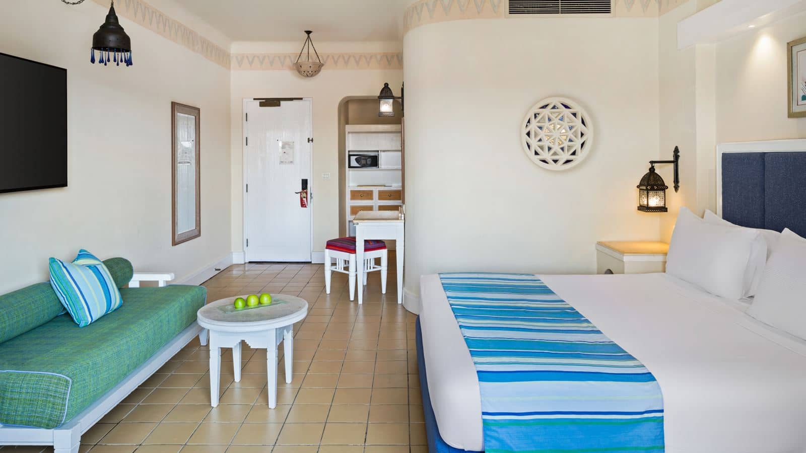 rooms-standard-room-lagoon-view