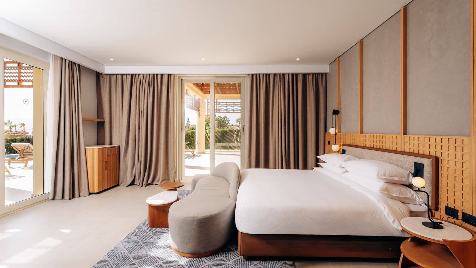 rooms-royal-villa