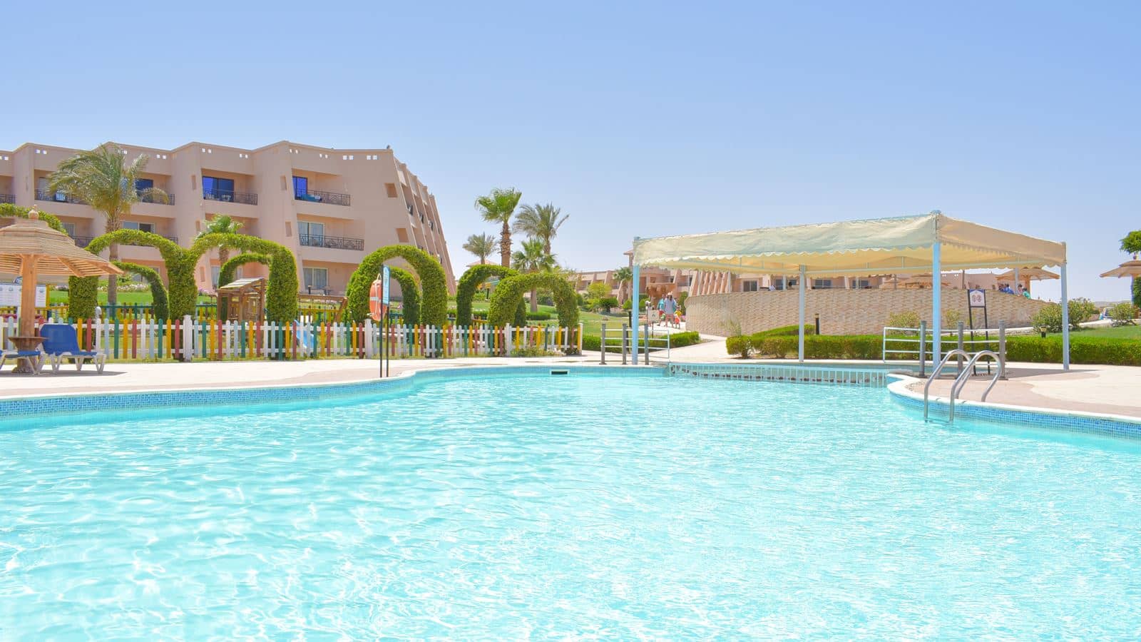 pools-outdoor-childrens-pool