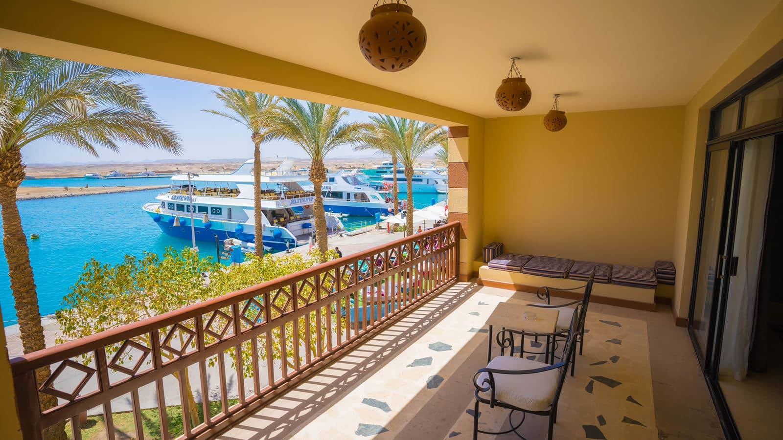 rooms-premium-suite-marina-view