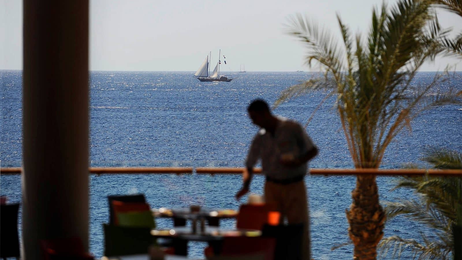restaurants-sea-breeze