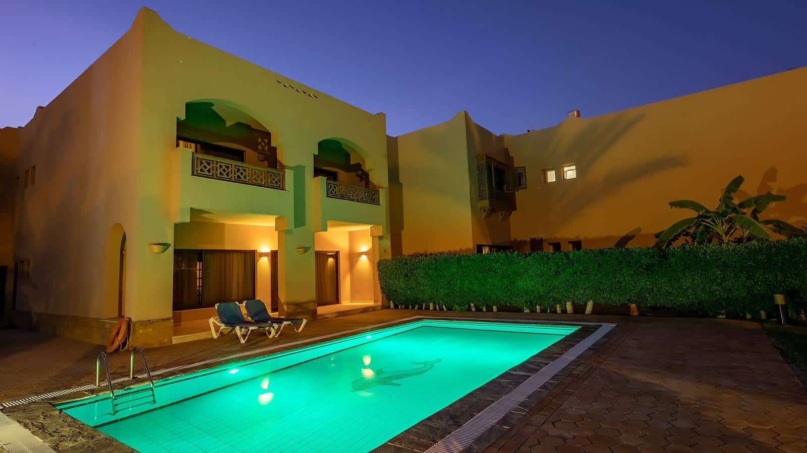 rooms-villa-3-rooms-partial-sea-view