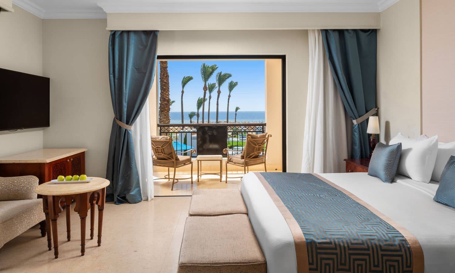 rooms-family-interleading-room-sea-view