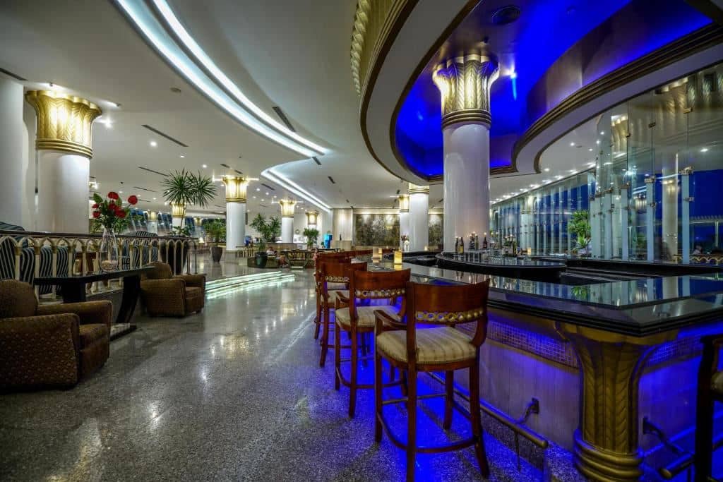 bars-sky-bar