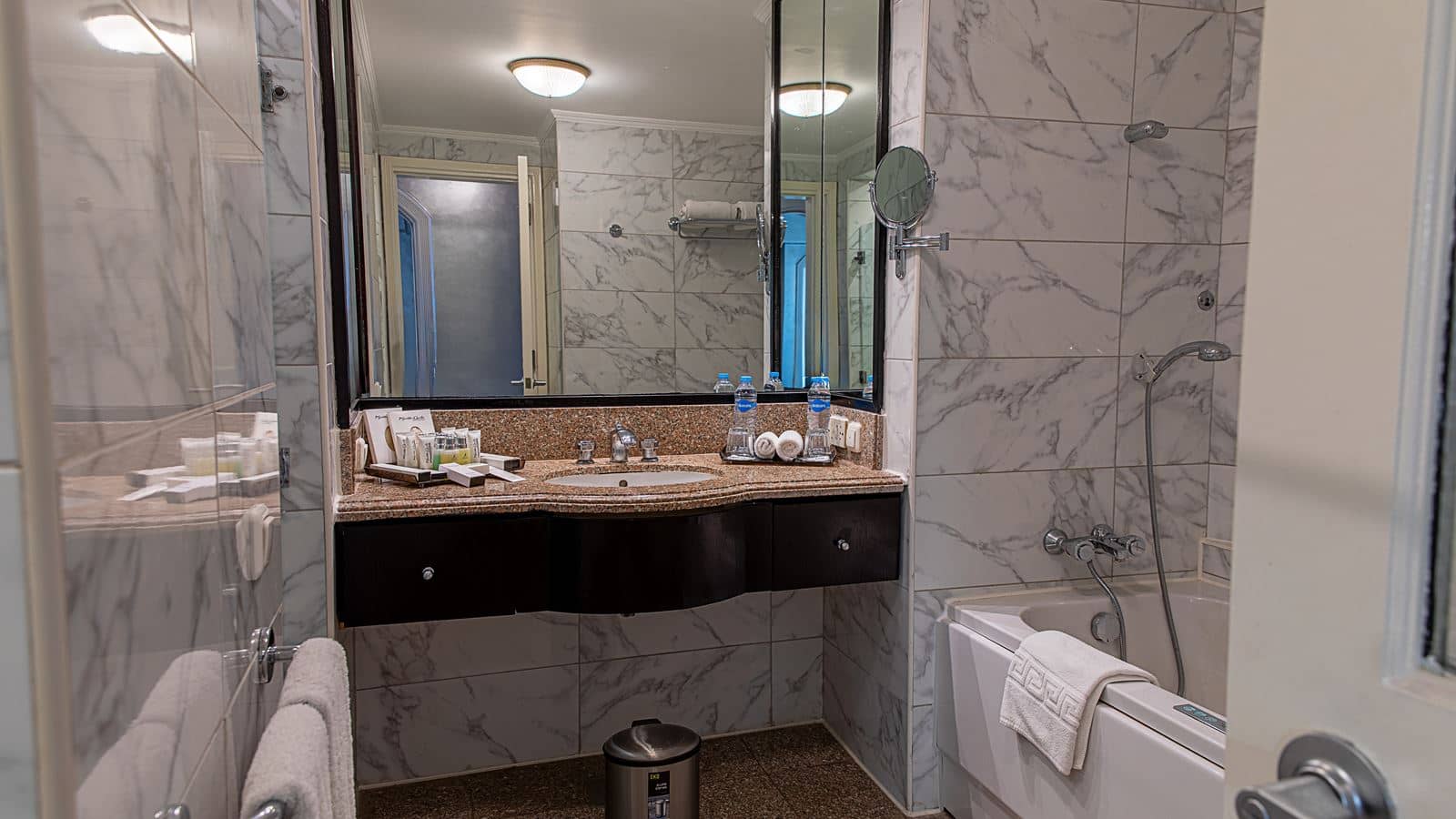 rooms-presidential-suite-1-bedroom