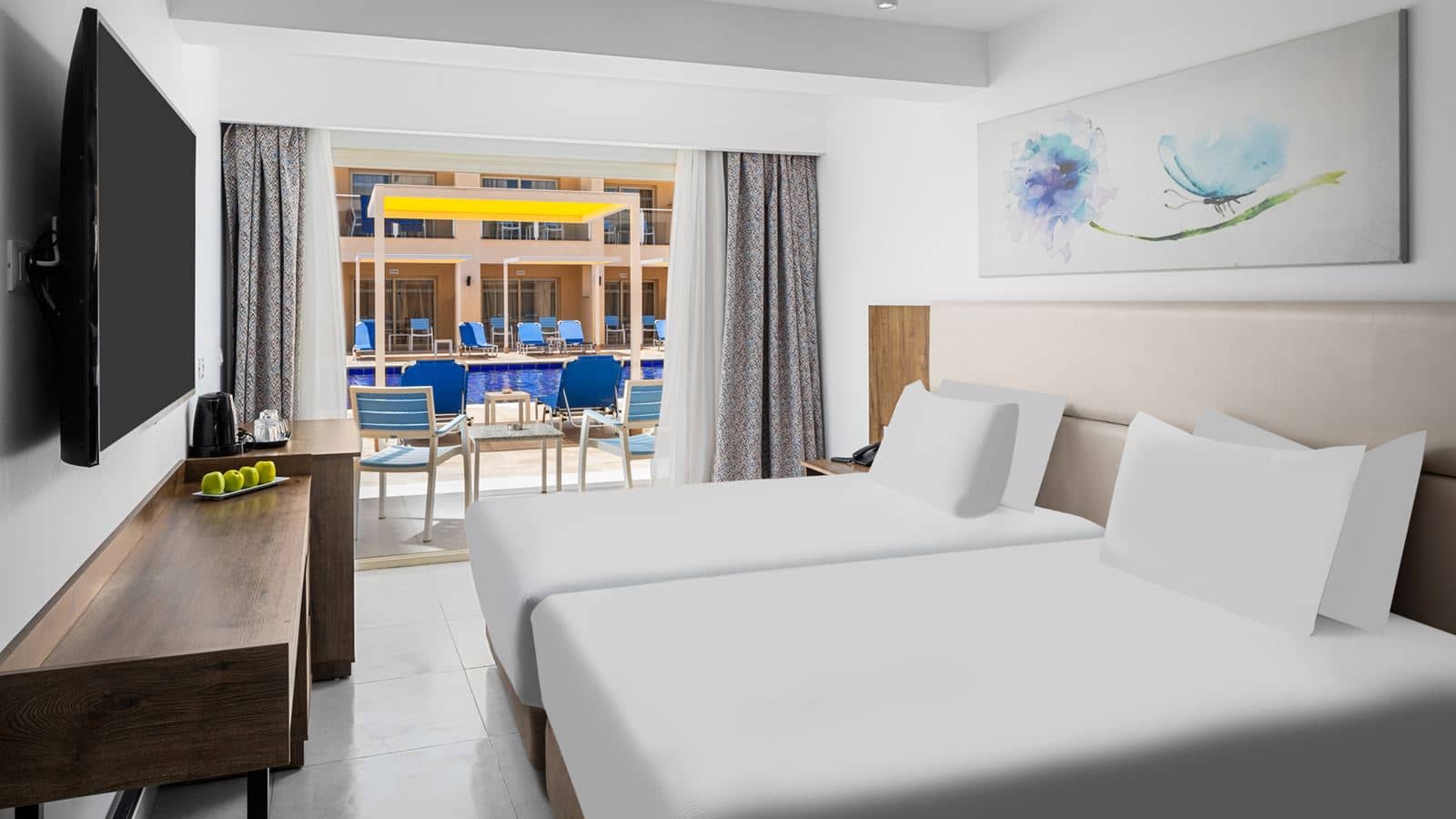 rooms-standard-saver-pool-view-room