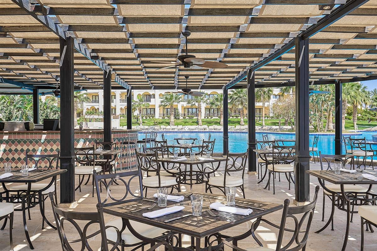 restaurants-bwala-pool-restaurant--bar