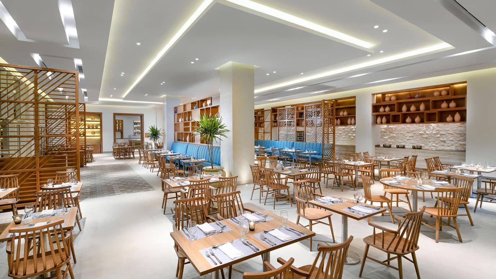 restaurants-coral-main-restaurant