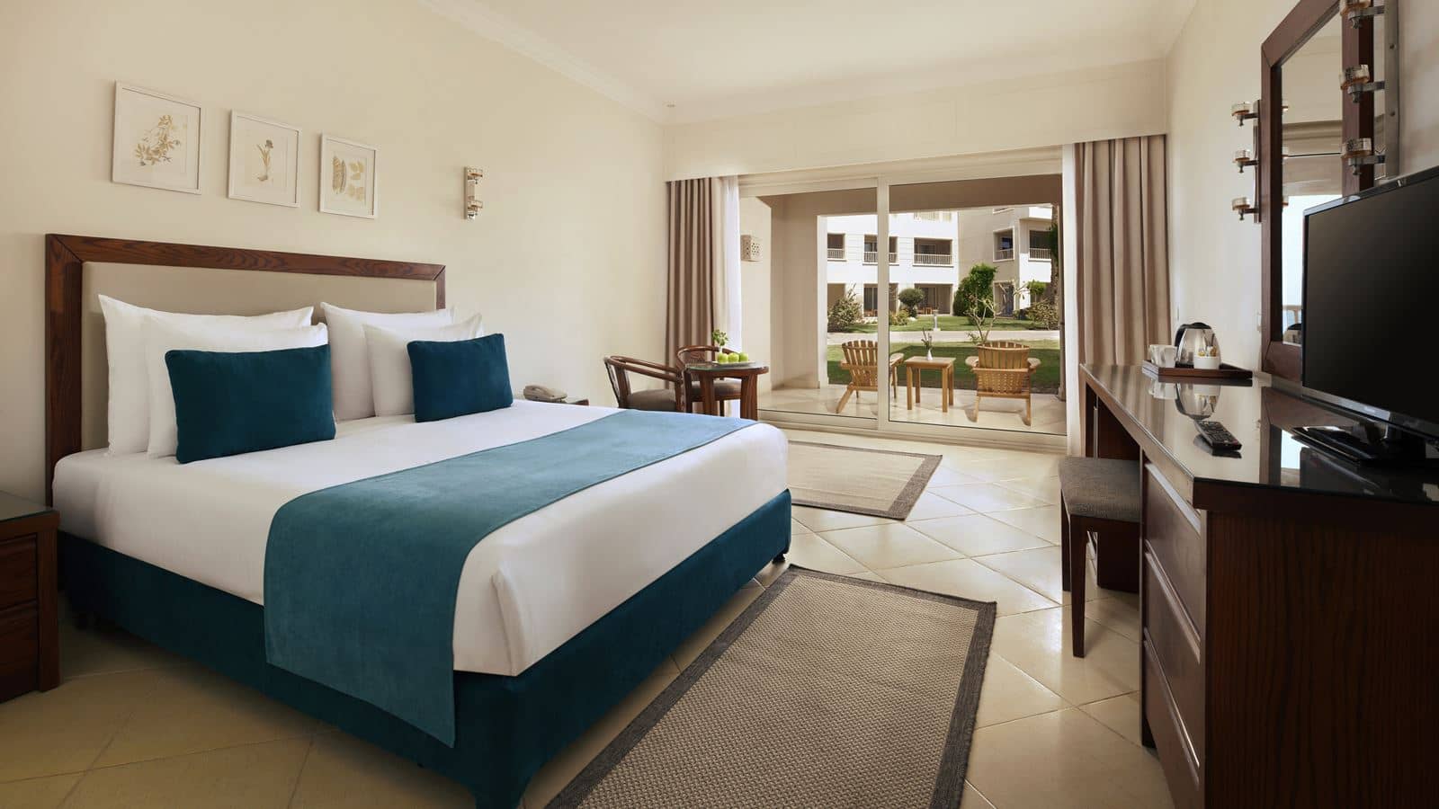 rooms-deluxe-family-connected-garden-view