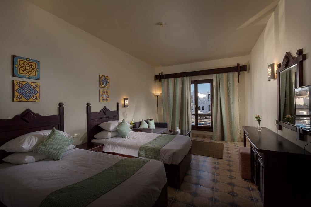 rooms-standard-room