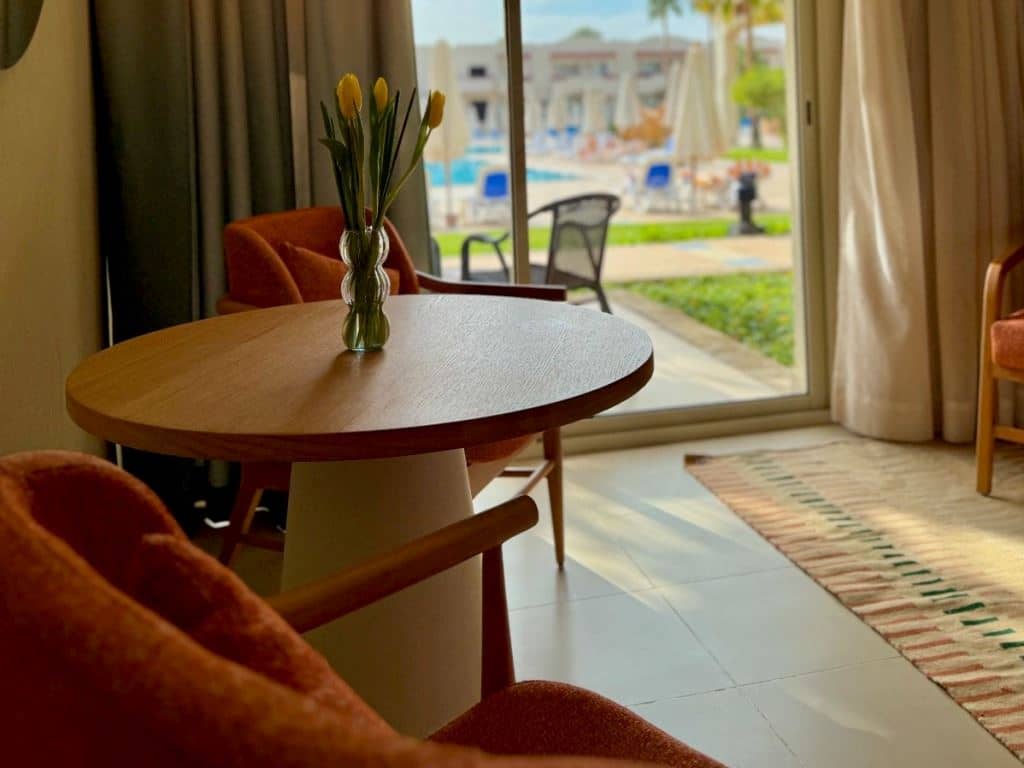 rooms-superior-room-with-1-king-bed-garden-view-beach-side