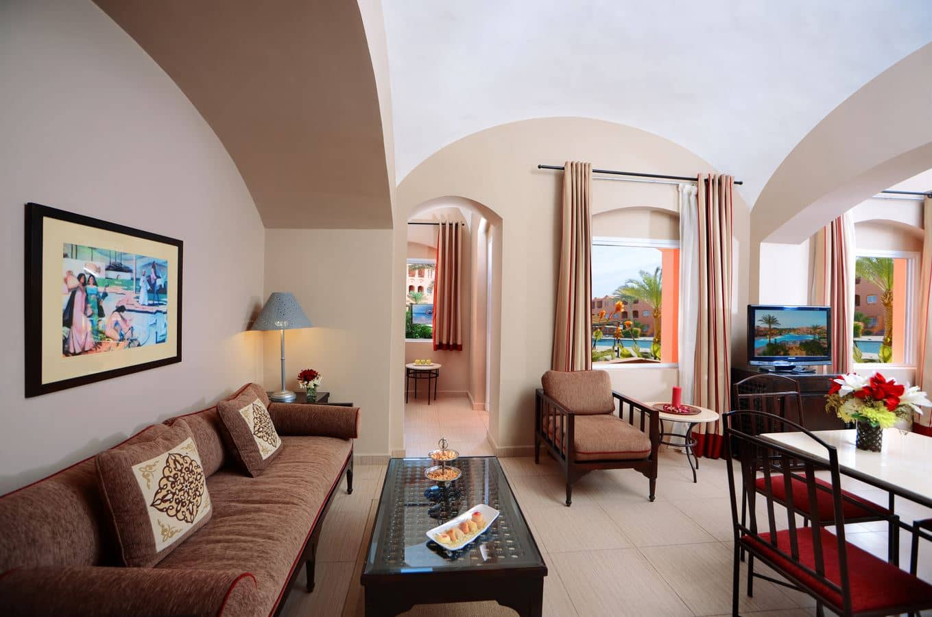 rooms-junior-suite-pool-view