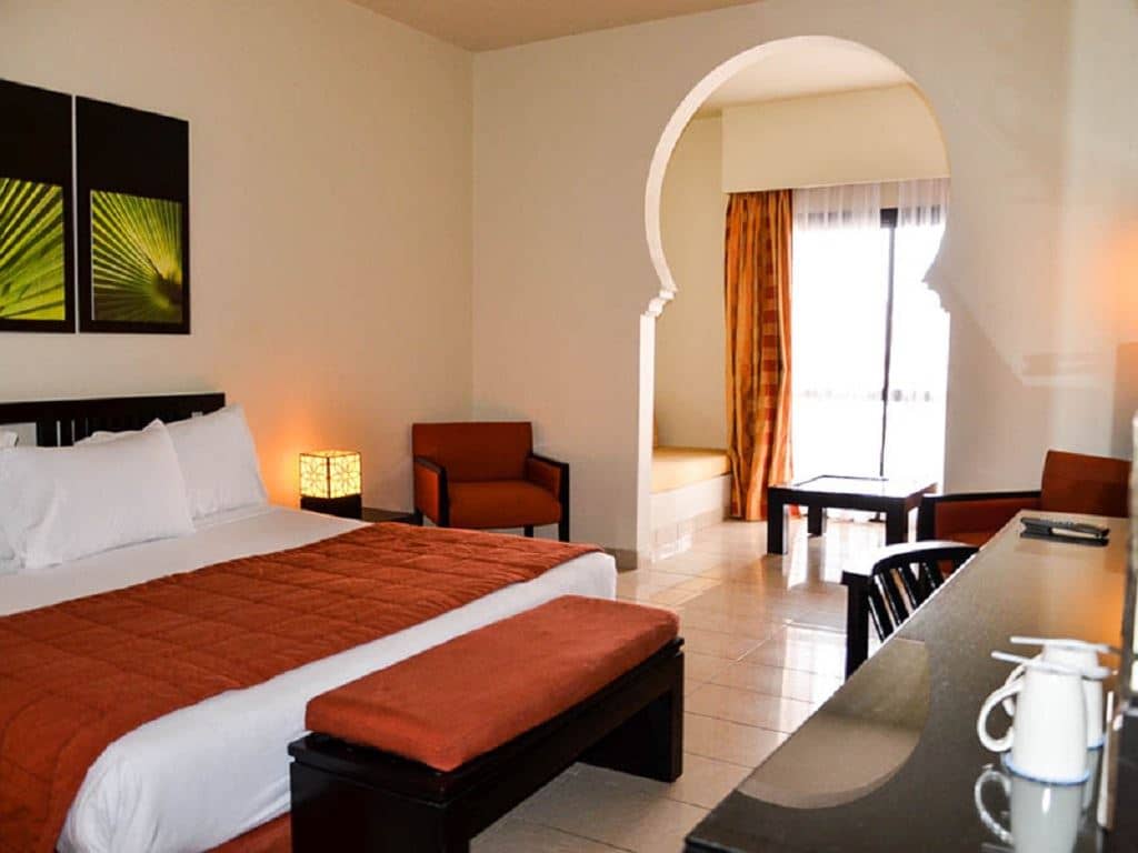 rooms-comfort-room-garden-view
