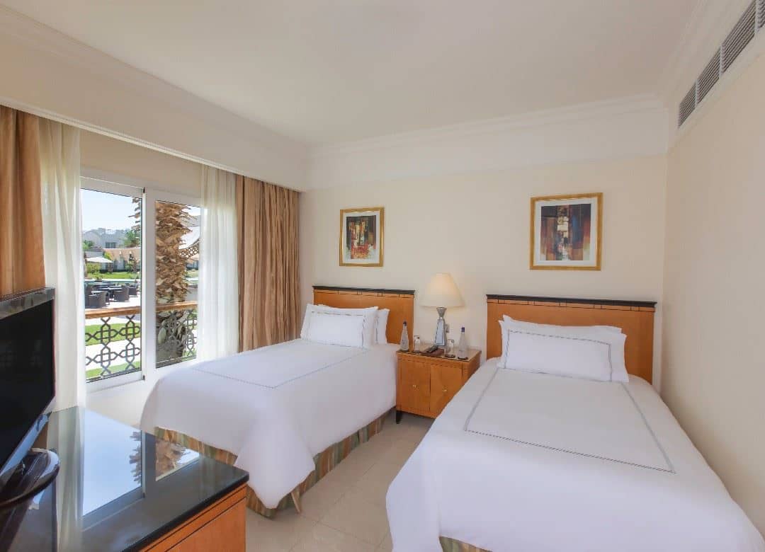 rooms-family-room-aqua