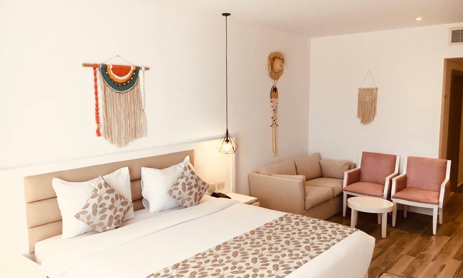 rooms-family-suite-sea-view-height-wing