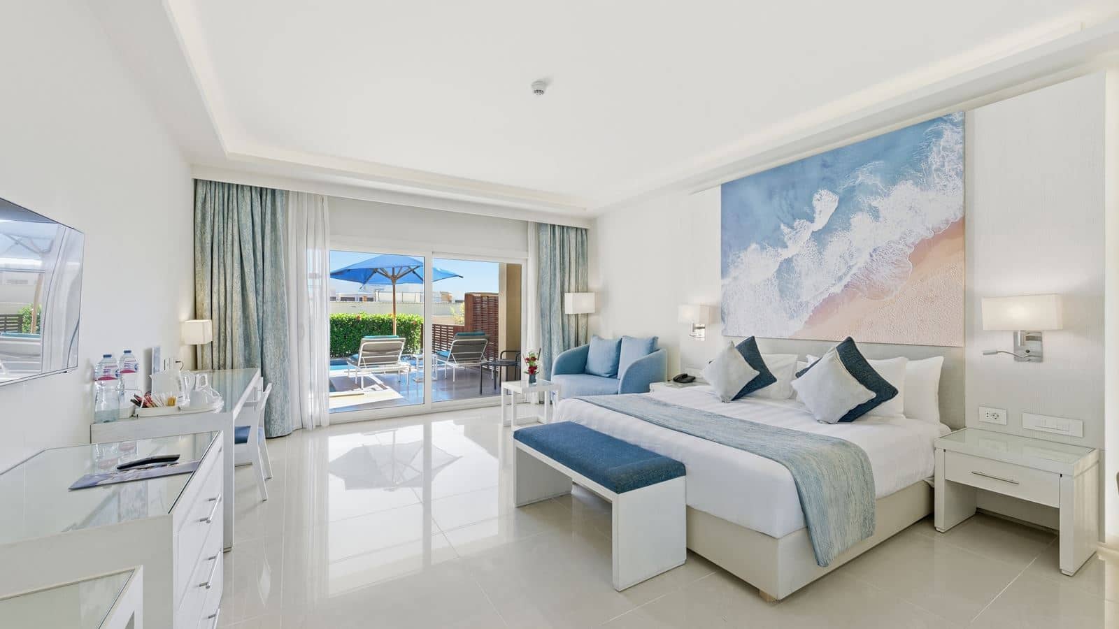 rooms-swimup-room