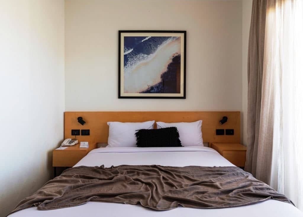 rooms-deluxe-suite-mountain-view