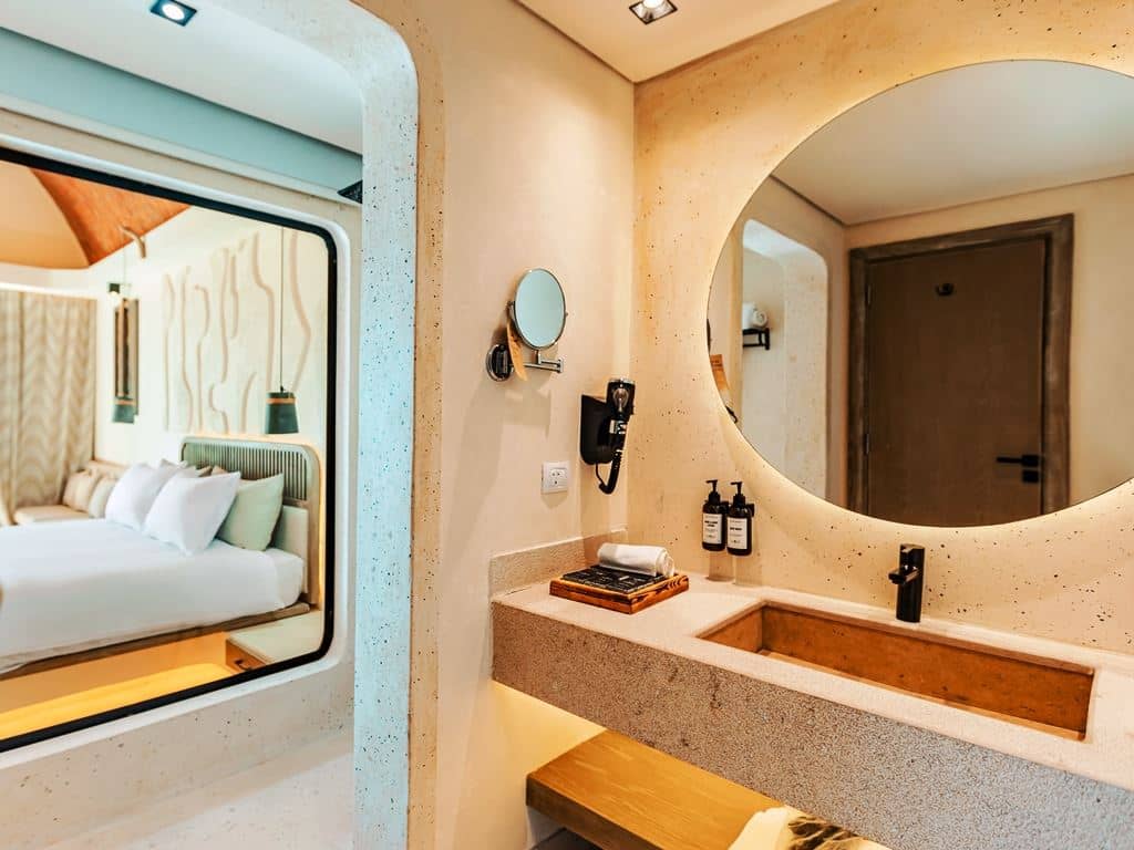rooms-superior-room