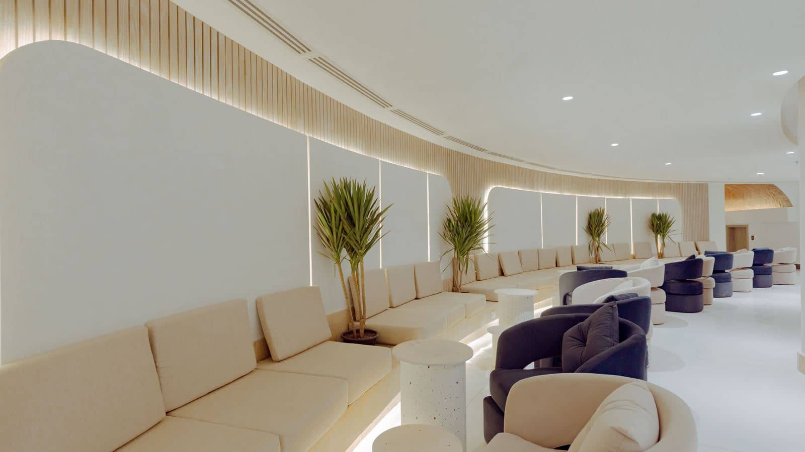 bars-ivory-lobby-bar