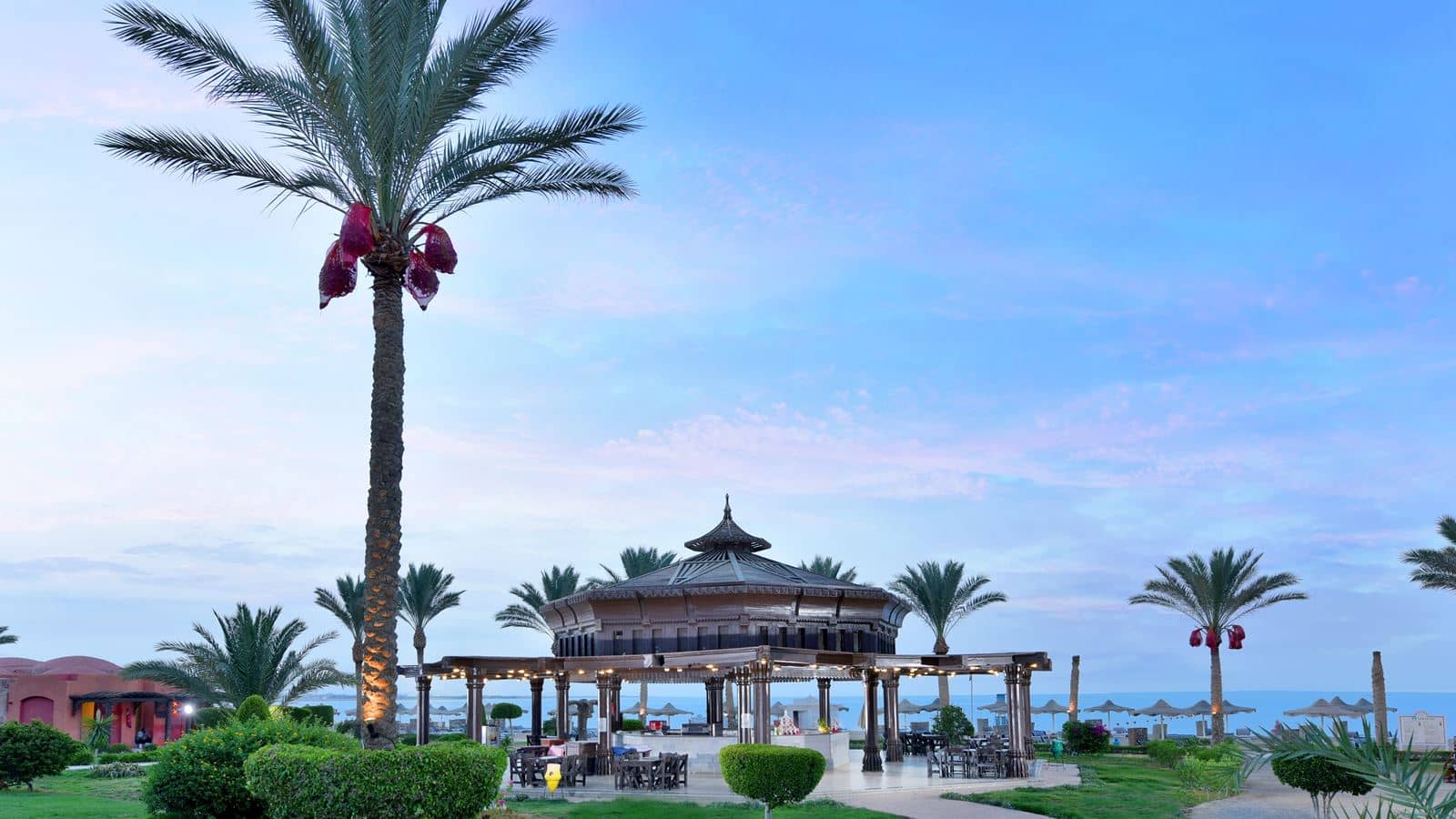 bars-la-pergola--beach-bar