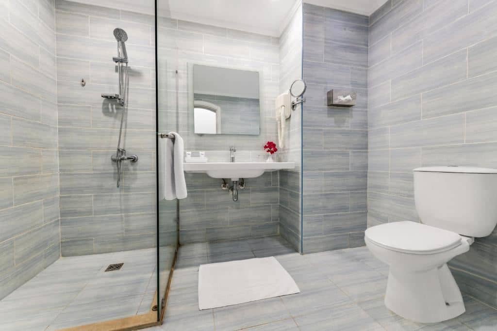 rooms-room-standard-seaview