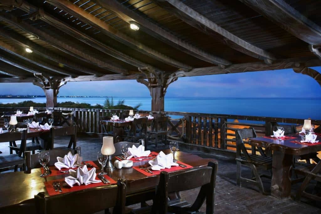 restaurants-restaurants