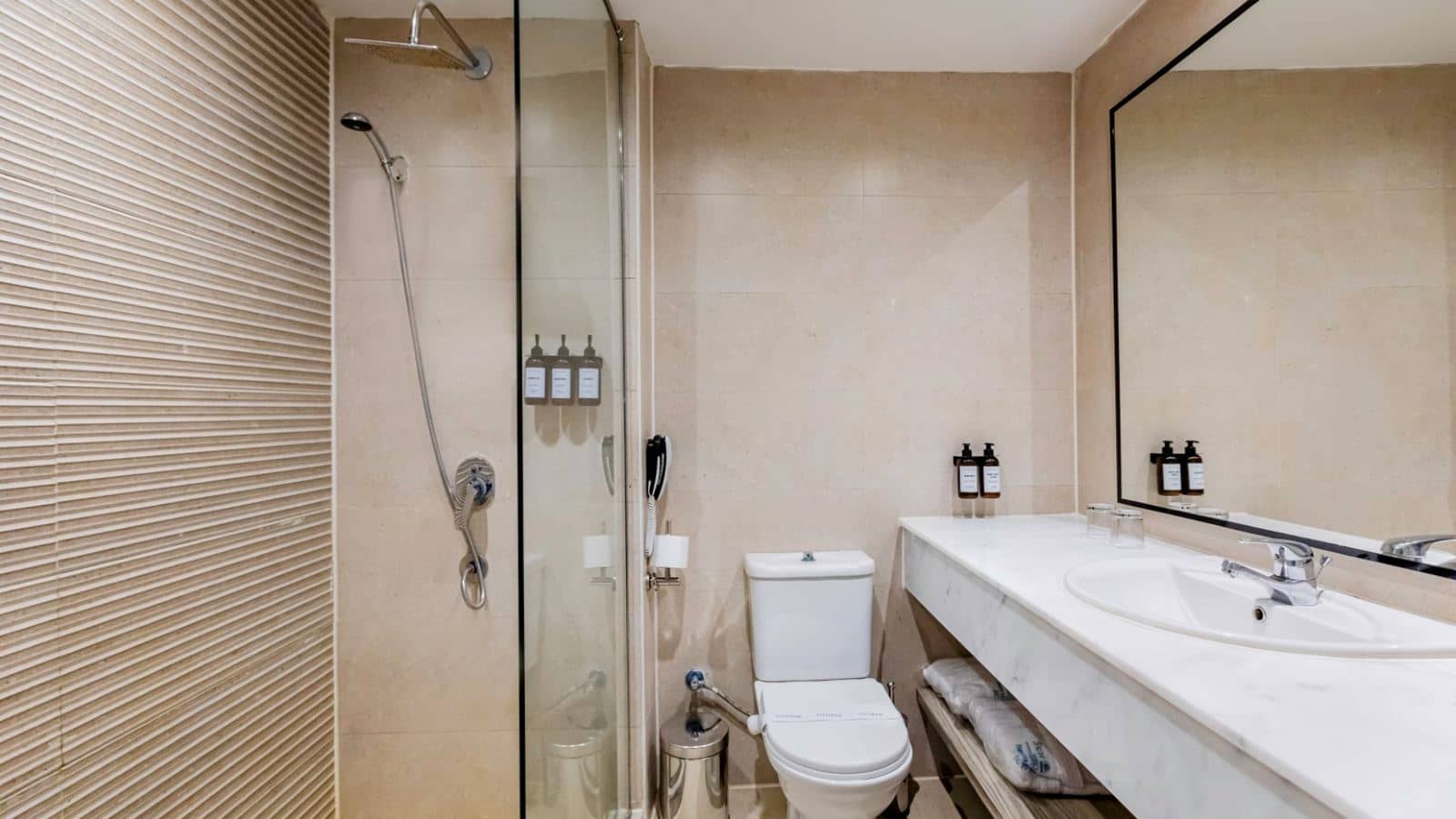 rooms-mega-room-gardenpoolsea-view