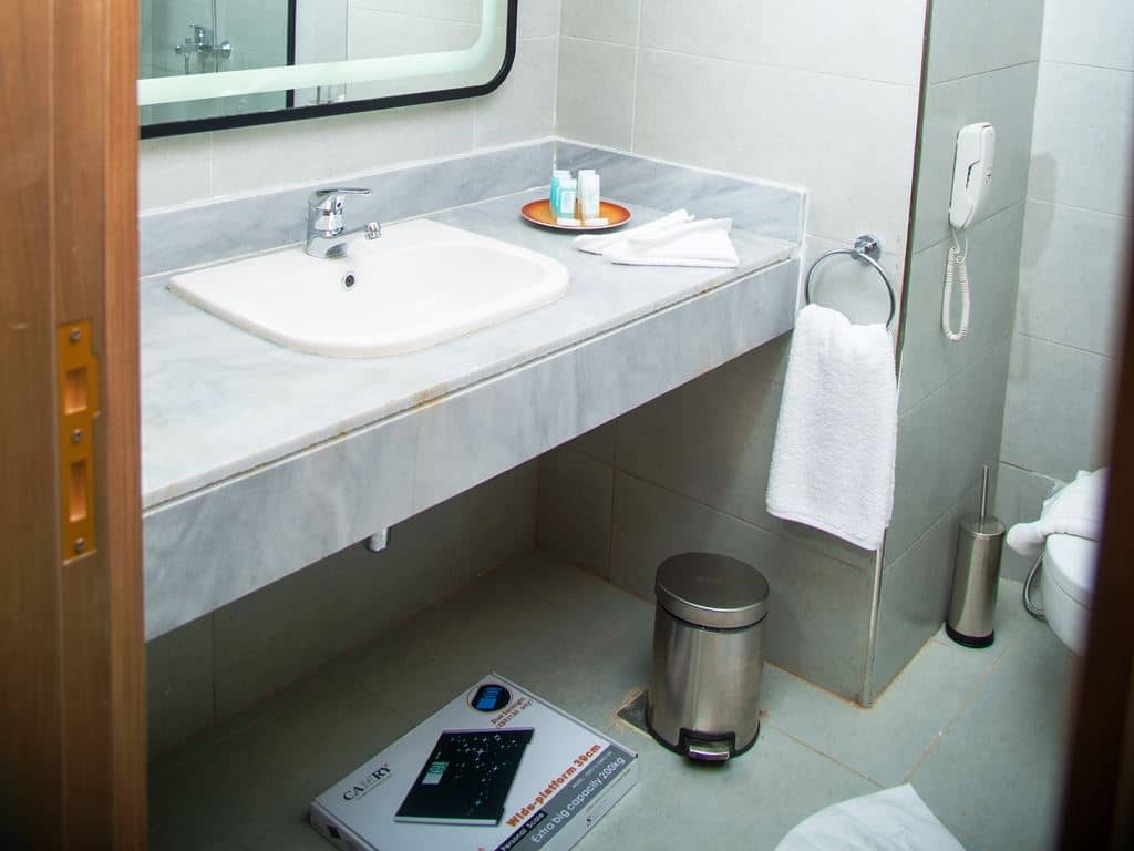 rooms-standard-room