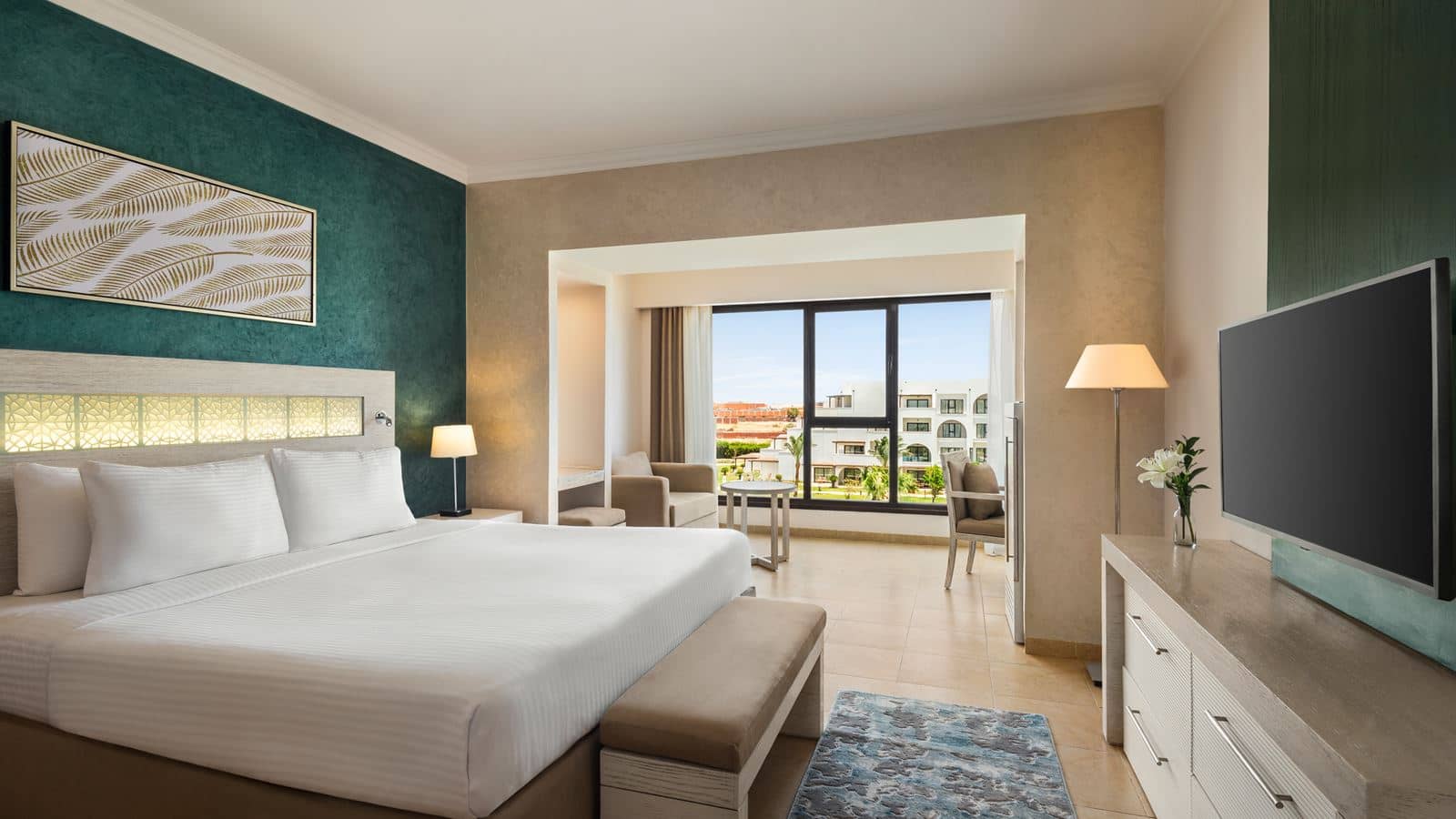 rooms-deluxe-room-mountain-or-garden-view