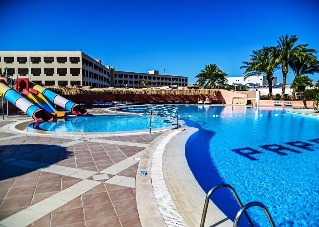 water-park-outdoor-pool