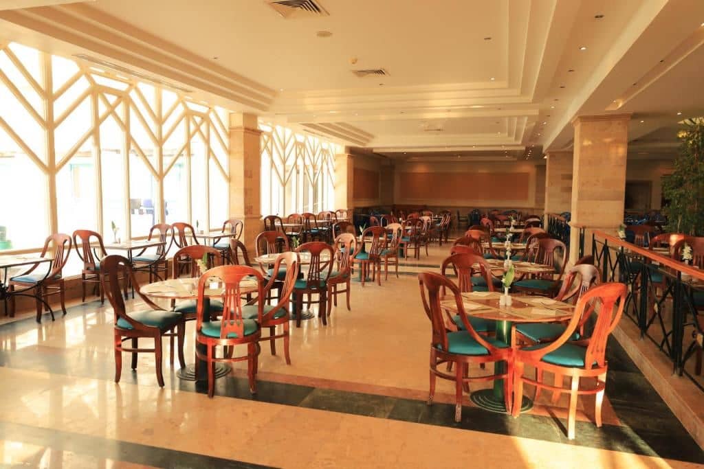restaurants-main-restaurant