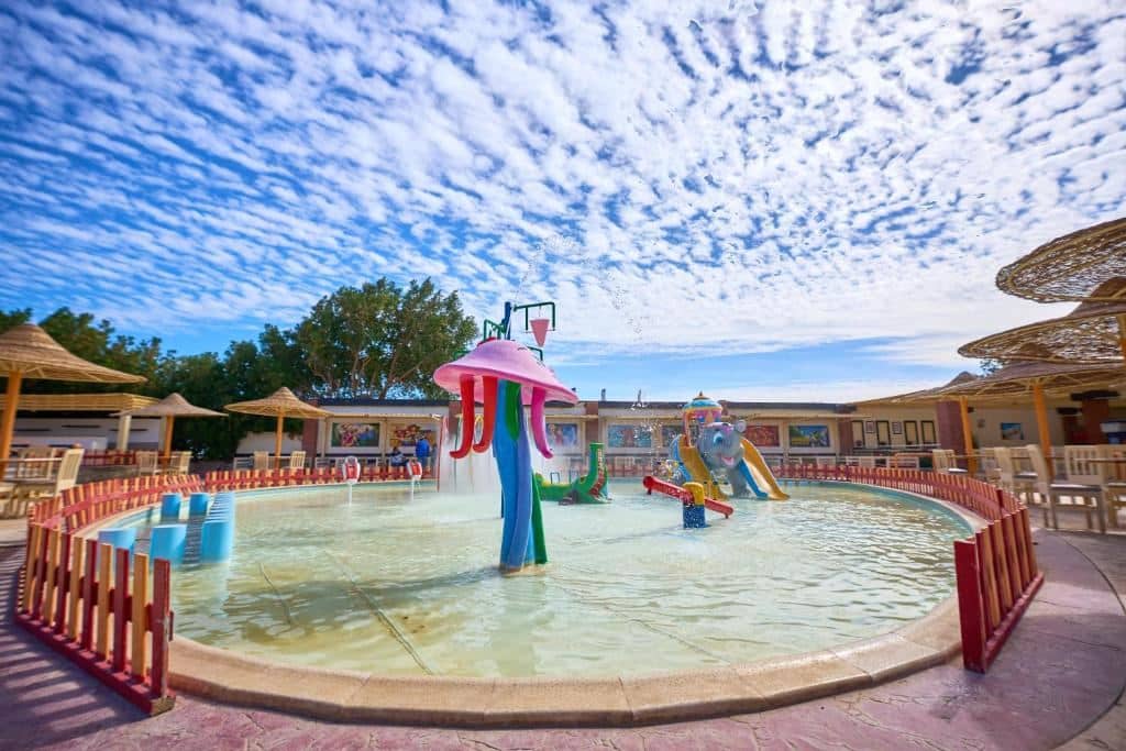 pools-outdoor-childrens-pool