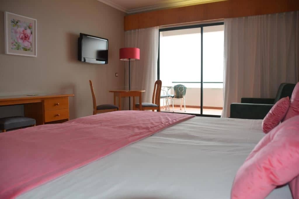 rooms-tv--studio-sea-view