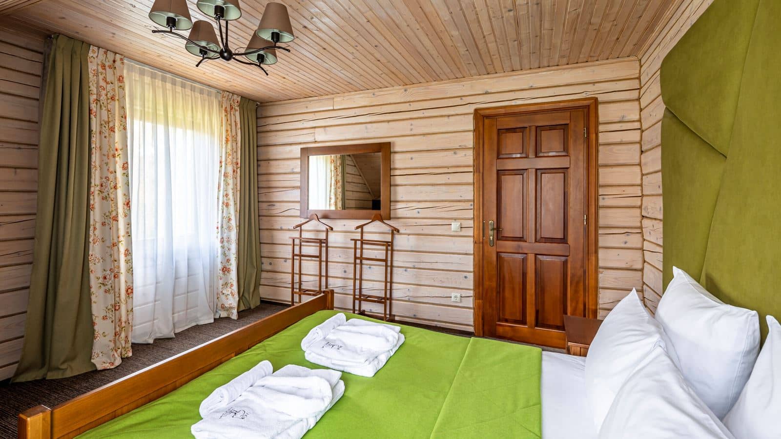 rooms-великий-котедж