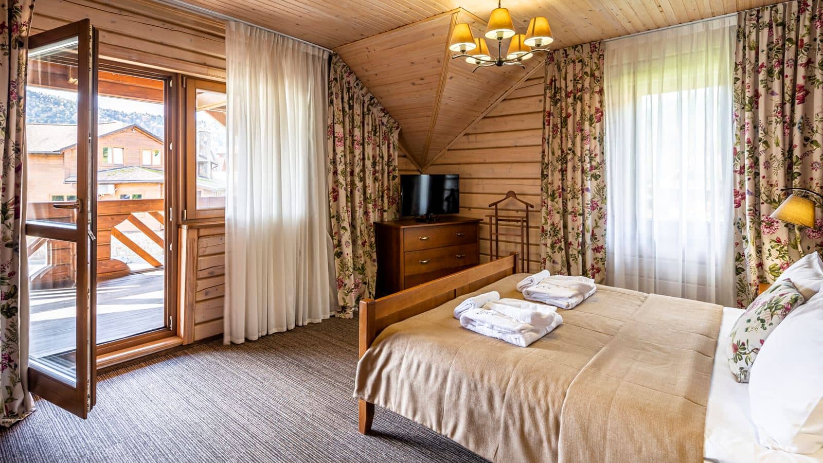 rooms-великий-котедж