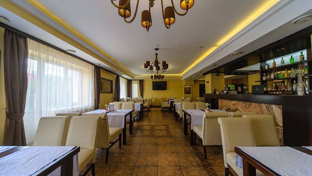 restaurants-polyana